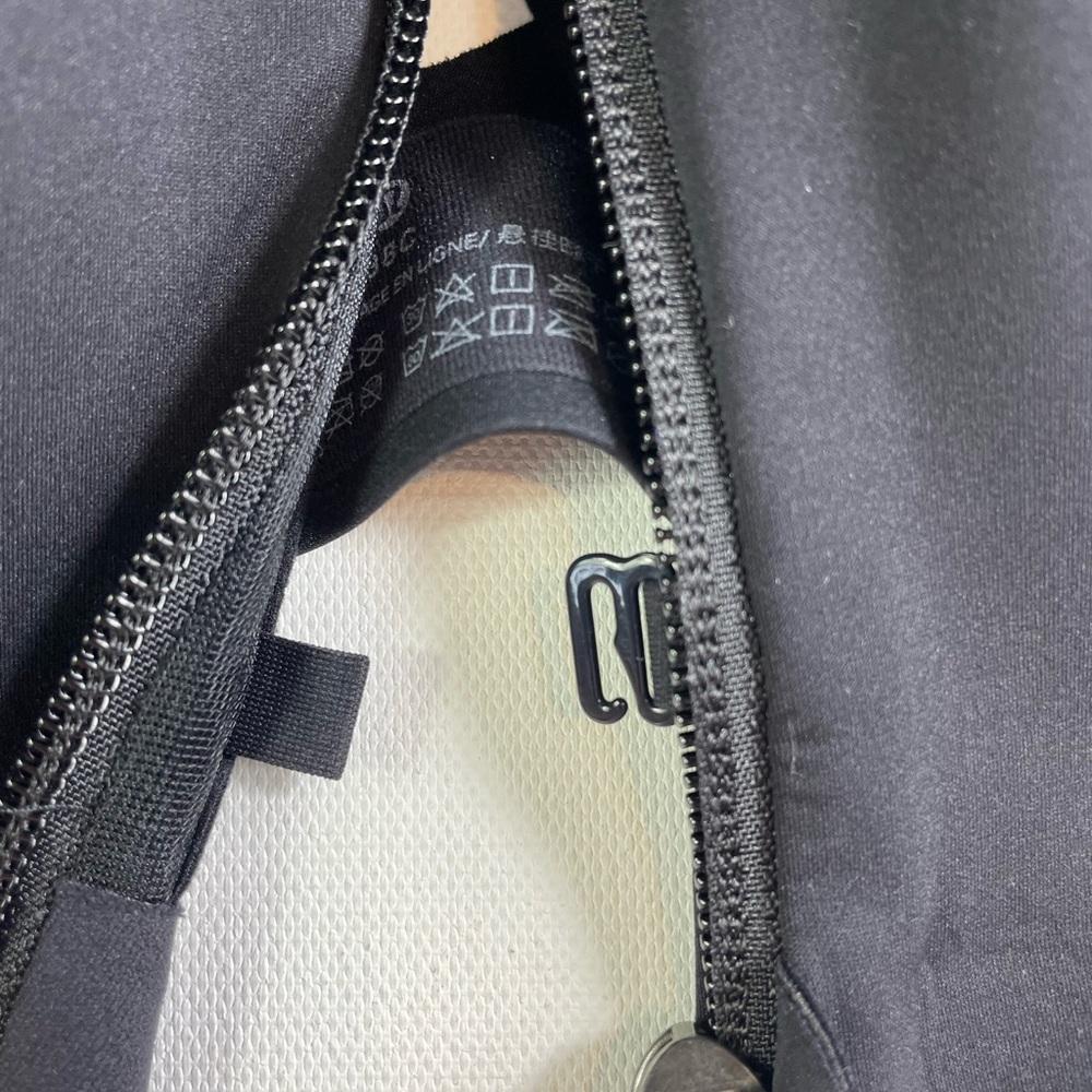 Lululemon Women’s Enlite Front Zip Closure Sports Bra 38C Black High Support - Picture 12 of 12